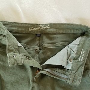 Universal Thread jeans